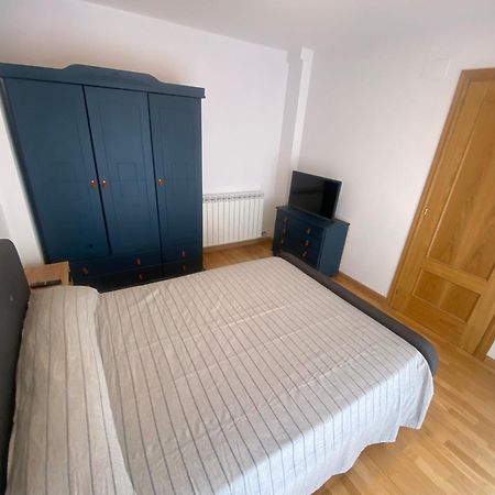 Apartamento Centrico Con Garaje Jaca Exterior photo