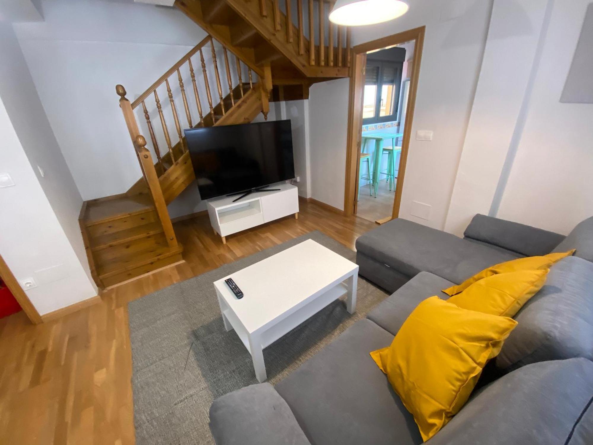Apartamento Centrico Con Garaje Jaca Exterior photo